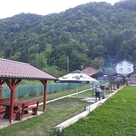 Hostel Topic Banja Luka Kültér fotó