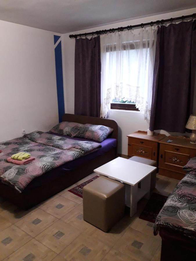 Hostel Topic Banja Luka Kültér fotó
