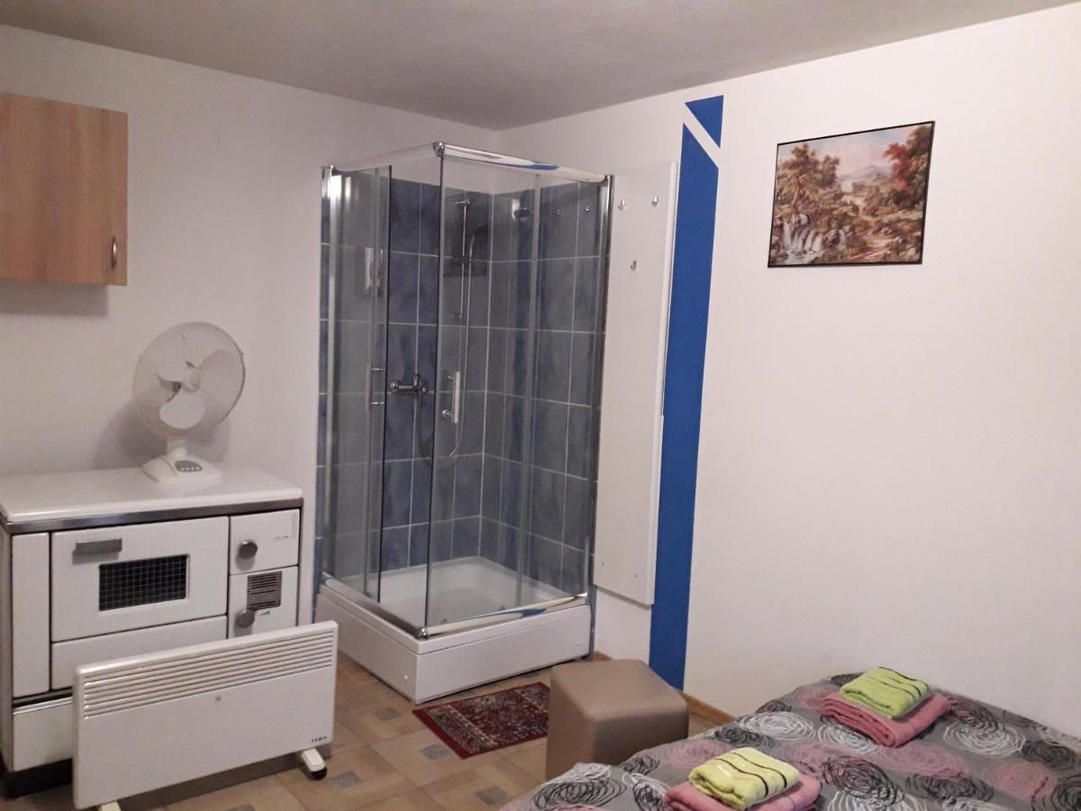 Hostel Topic Banja Luka Kültér fotó