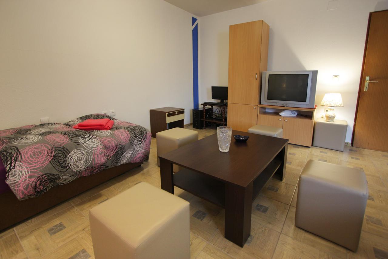 Hostel Topic Banja Luka Kültér fotó